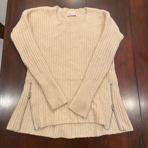 Abercrombie & Fitch Sweater